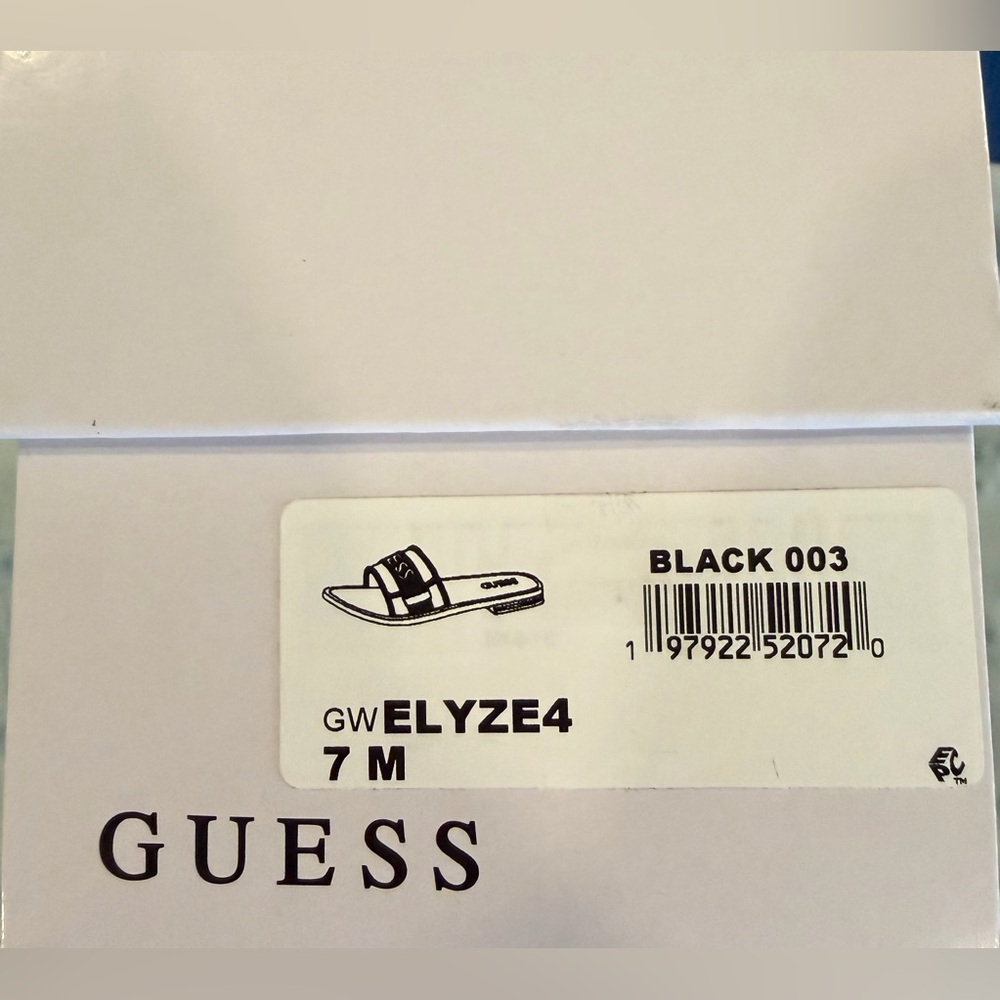 GUESS
Elyze Women's Slide Flat Black Sandals with Silver Logo
Size 7 - Picture 11 of 11